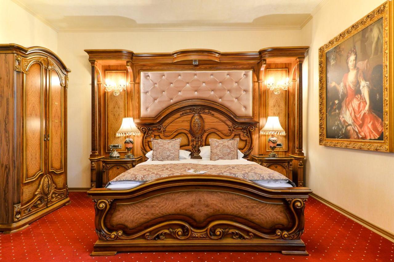 Premier Prezident Garni Hotel And Spa Σρέμσκι Καρλόβτσι Εξωτερικό φωτογραφία