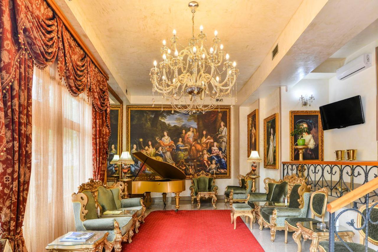 Premier Prezident Garni Hotel And Spa Σρέμσκι Καρλόβτσι Εξωτερικό φωτογραφία