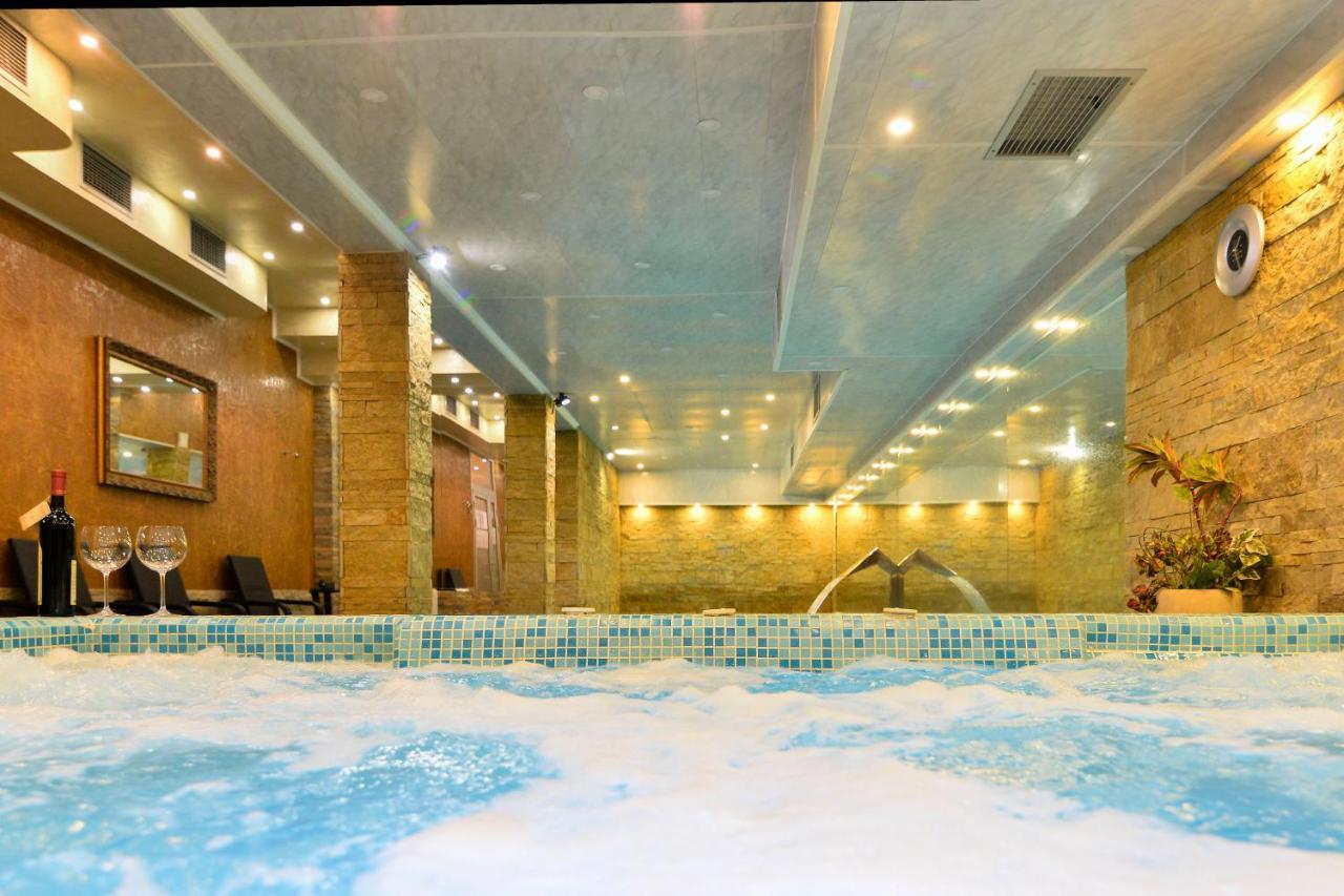 Premier Prezident Garni Hotel And Spa Σρέμσκι Καρλόβτσι Εξωτερικό φωτογραφία