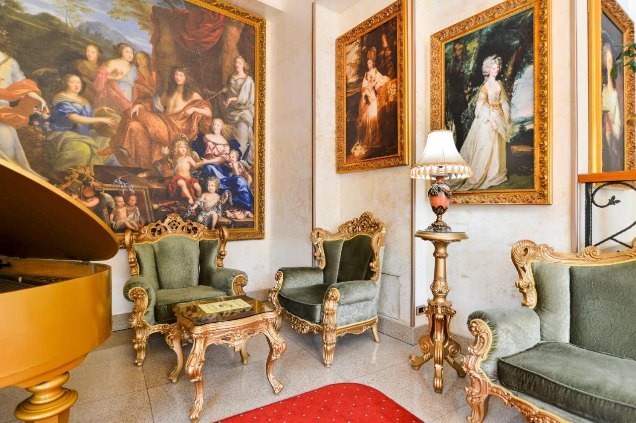 Premier Prezident Garni Hotel And Spa Σρέμσκι Καρλόβτσι Εξωτερικό φωτογραφία