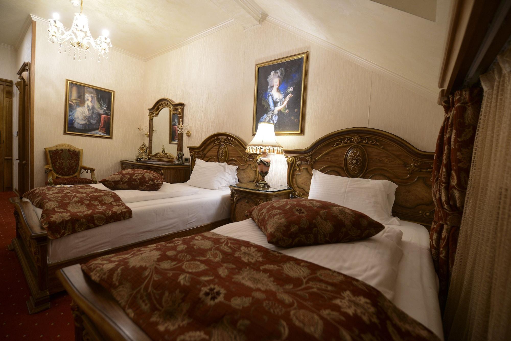 Premier Prezident Garni Hotel And Spa Σρέμσκι Καρλόβτσι Εξωτερικό φωτογραφία